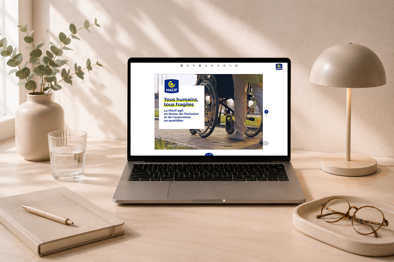 Catalogue web accessible consulté sur un ordinateur portable
